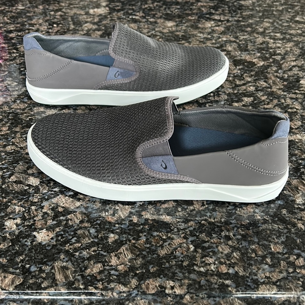 OLUKAI MENS LAE’S AHI 10443-PVPV PAVEMENT SIZE 11